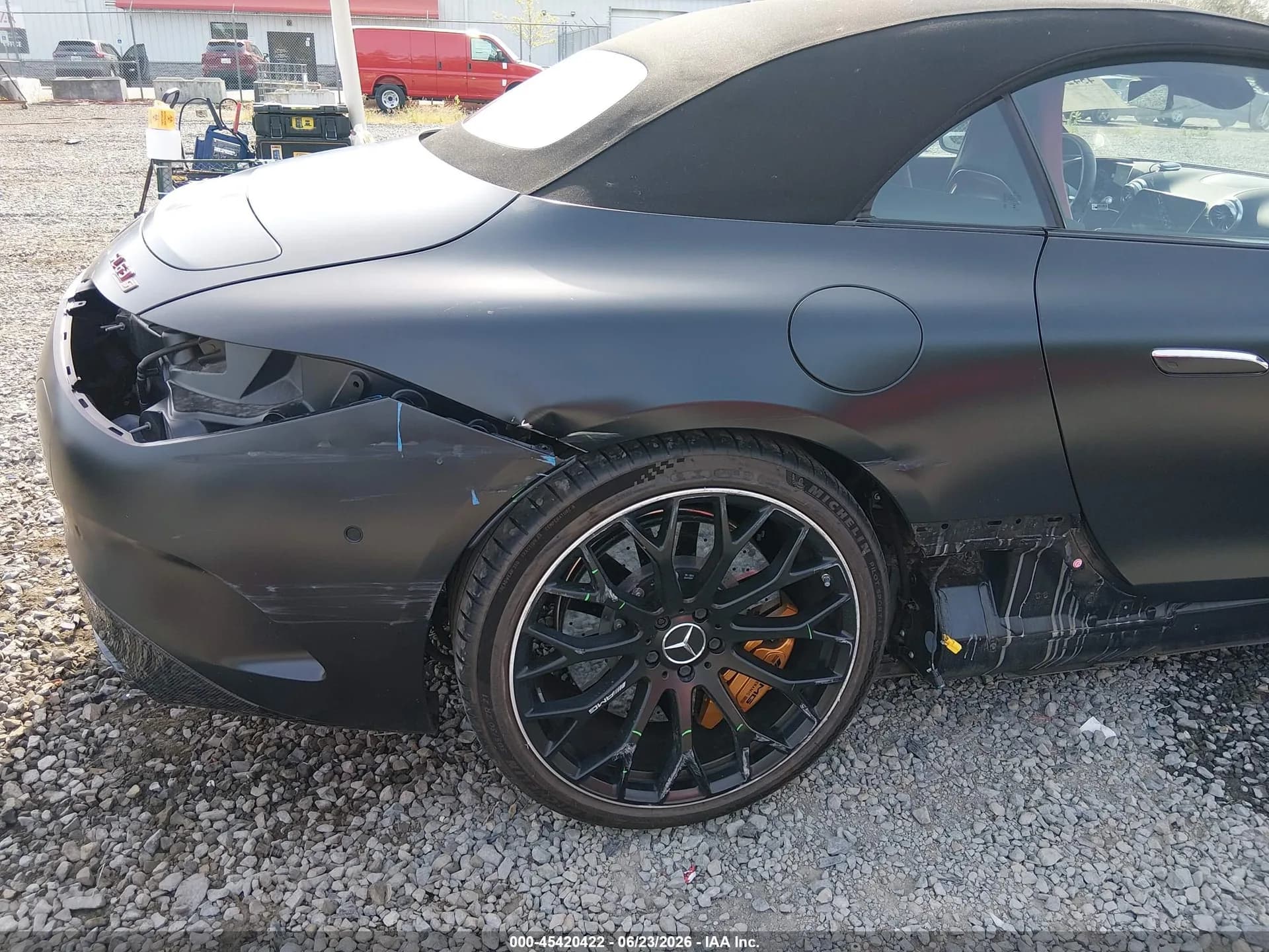 Mercedes-Benz SL 63 AMG S E PERFOR