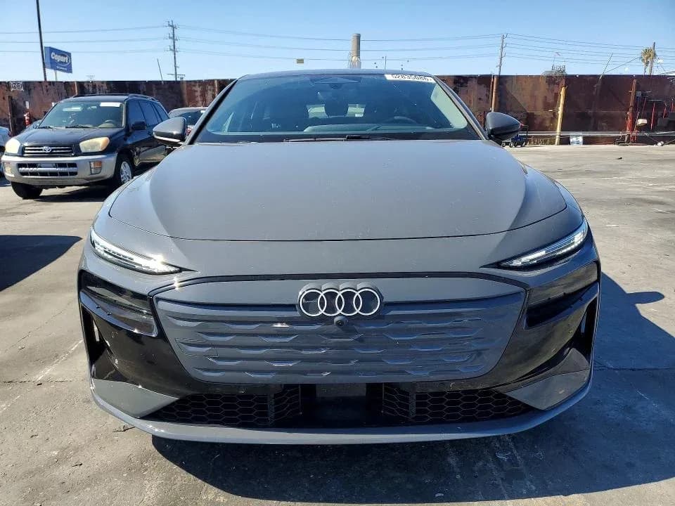 AUDI A6 E-tron Premium Plus 55 — фото 5
