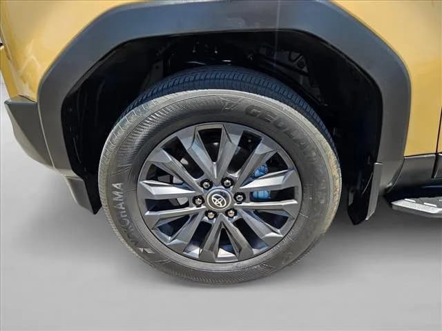Toyota Land Cruiser base