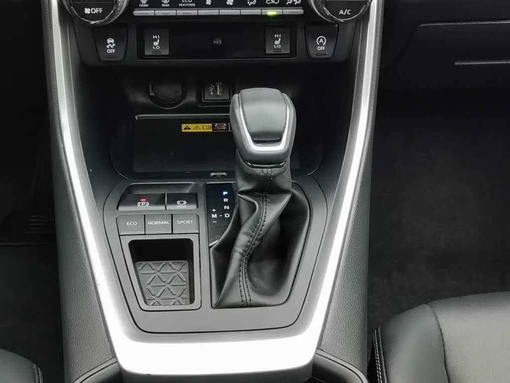 Toyota Rongfang 2.0L CVT 2WD 20th Anniversary Platinum Edition