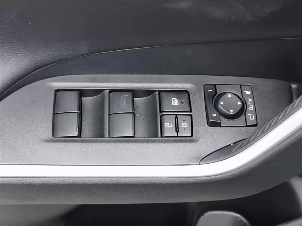 Toyota Rongfang 2.0L CVT 2WD 20th Anniversary Platinum Edition
