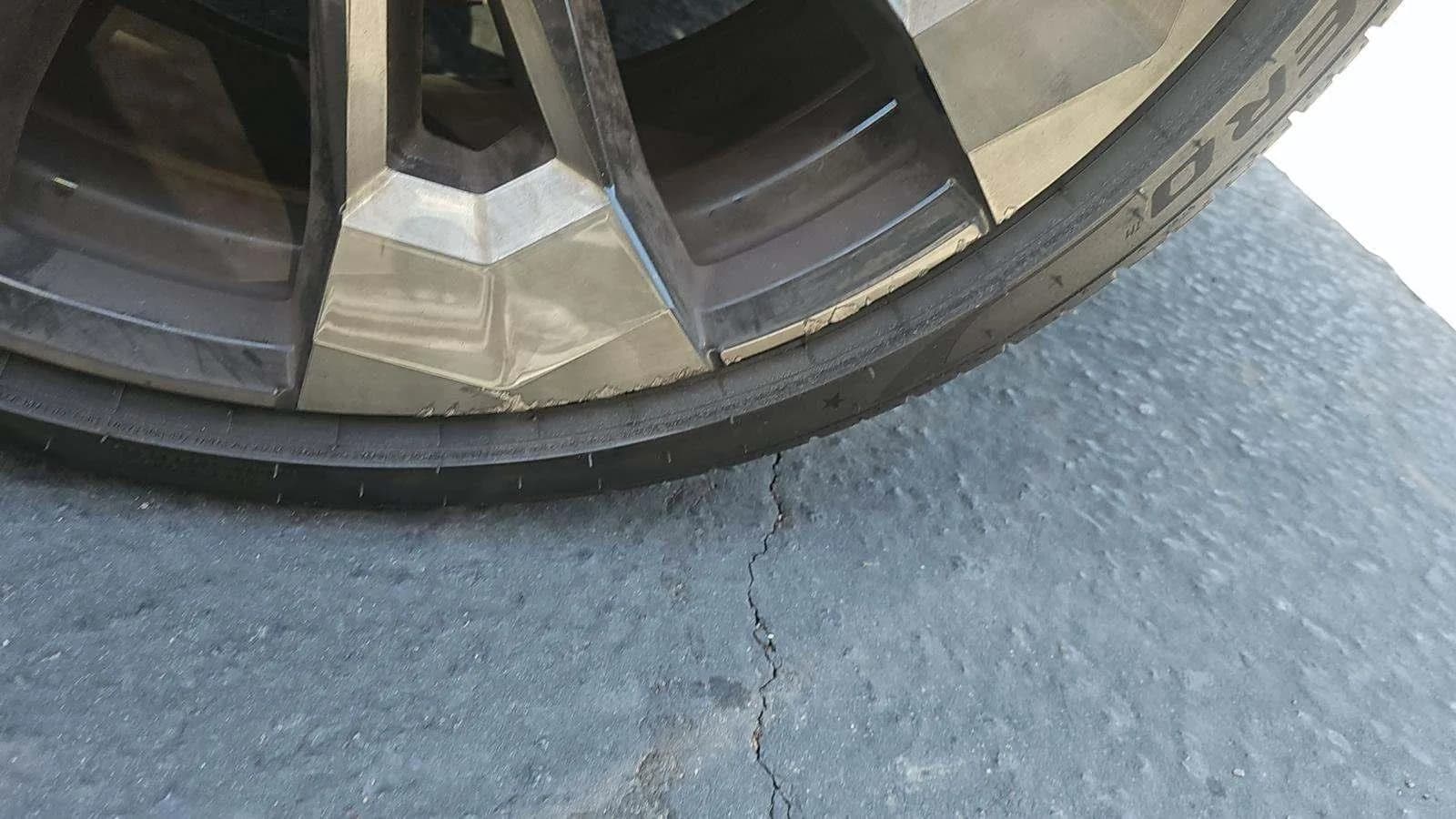 BMW XM Base