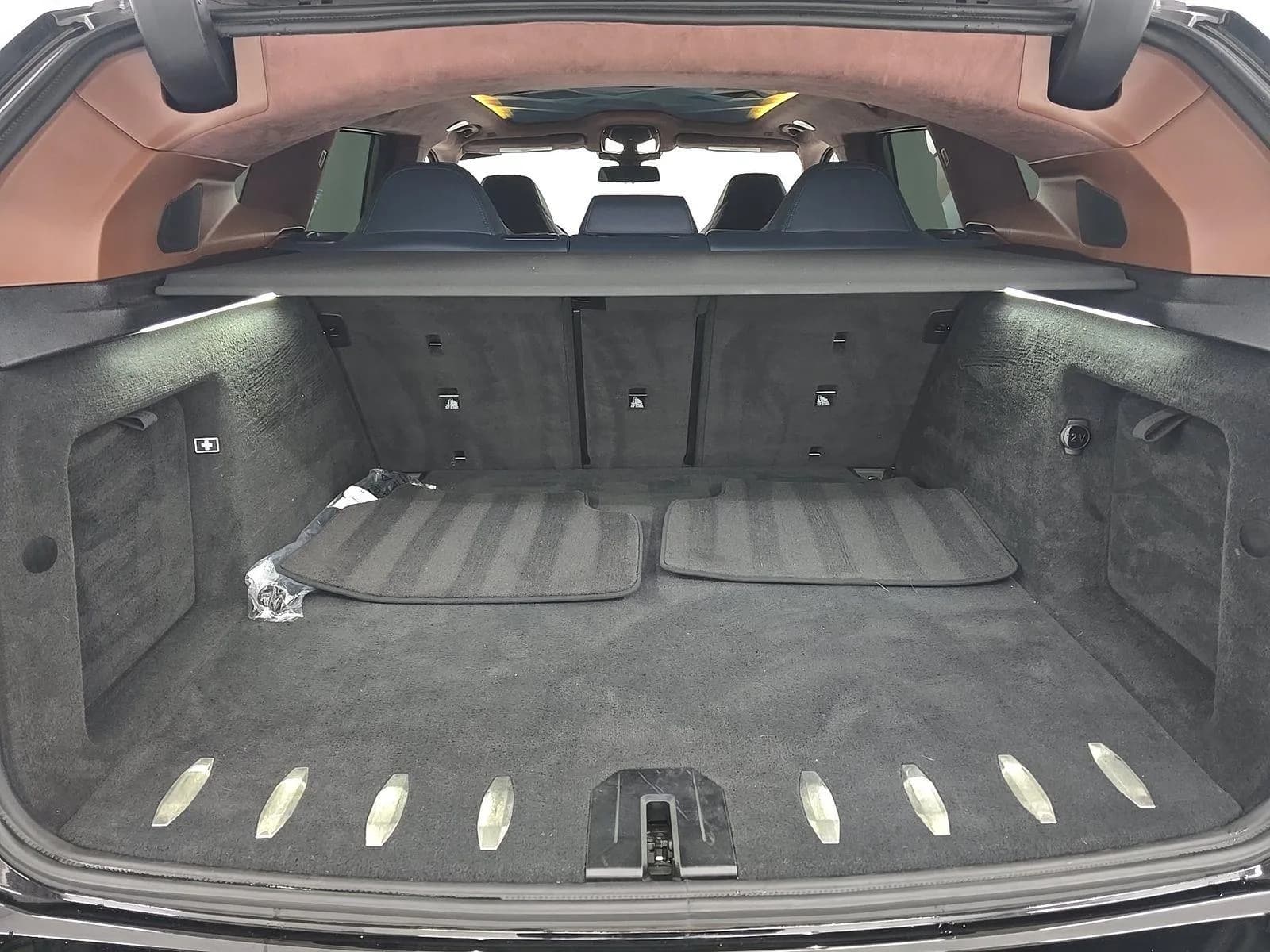 BMW XM Base