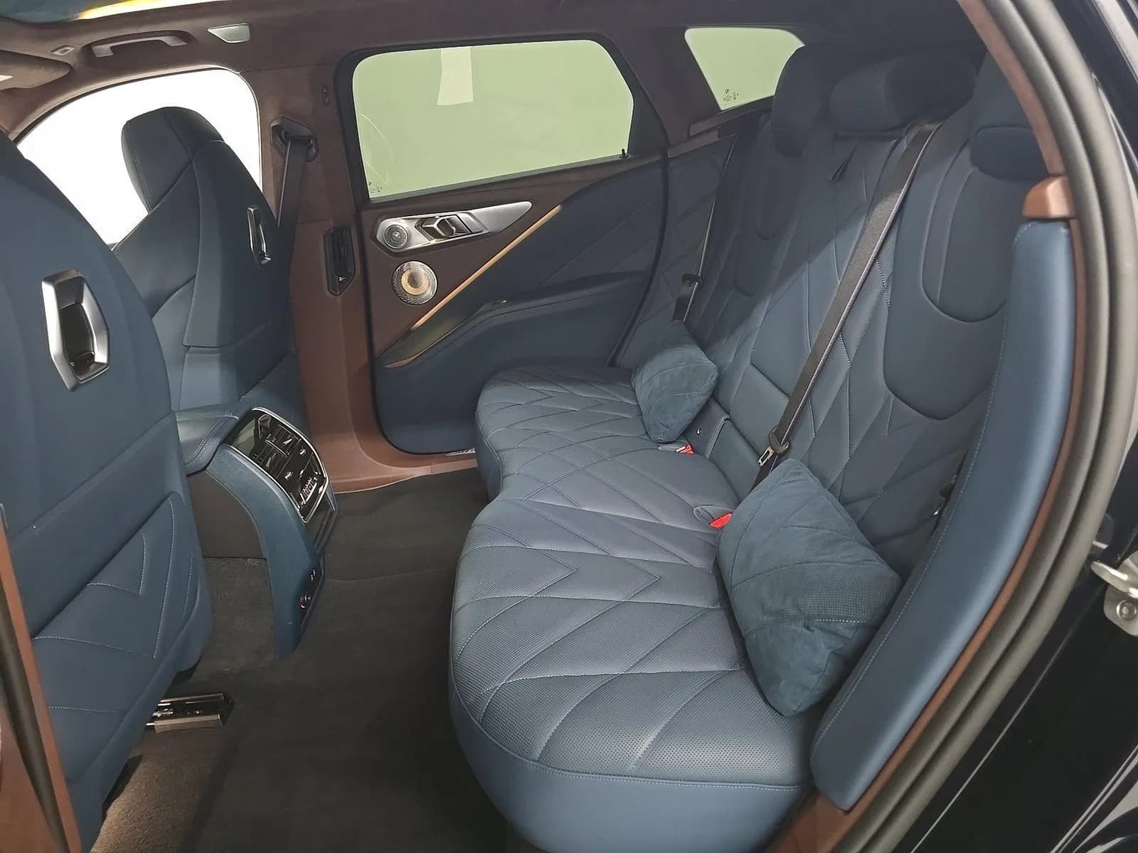 BMW XM Base