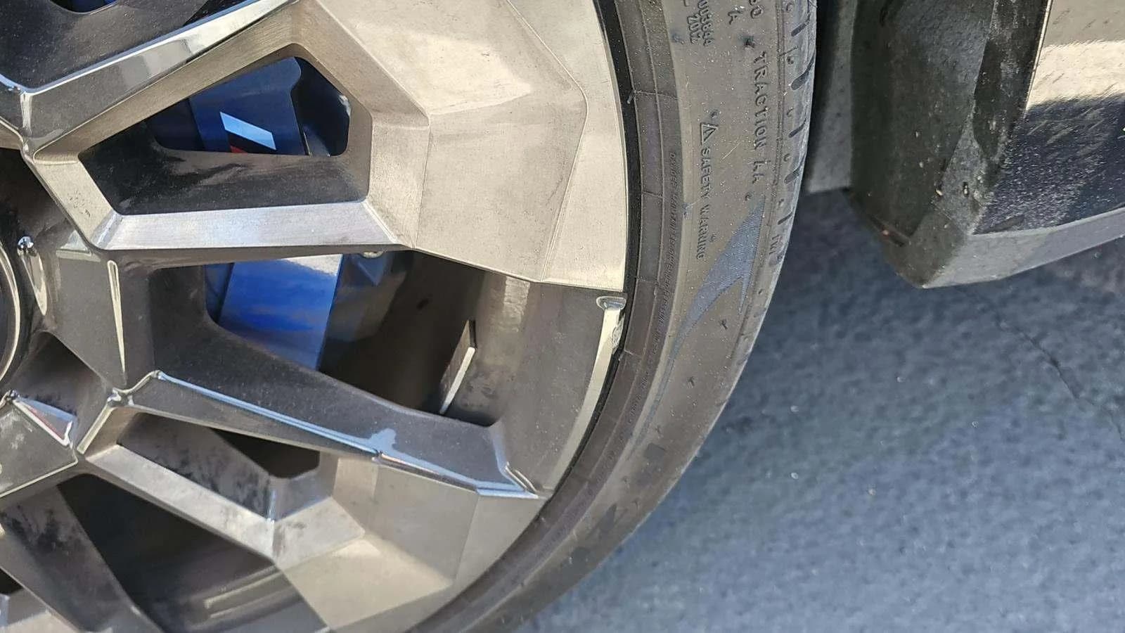 BMW XM Base