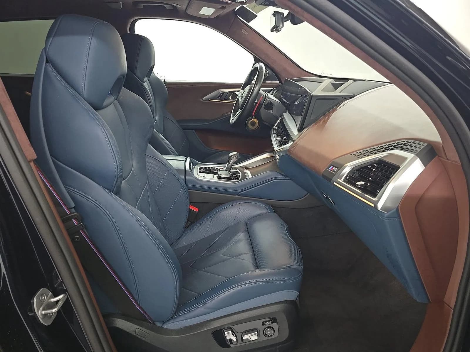 BMW XM Base