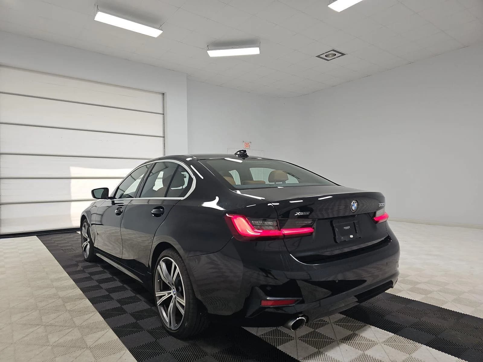 BMW 3 Series 330i xDrive