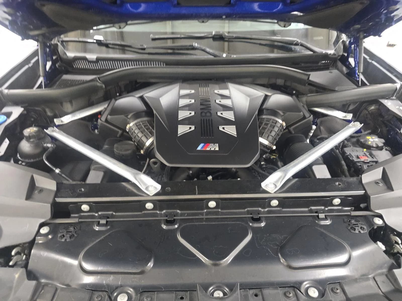 BMW X7 M60i