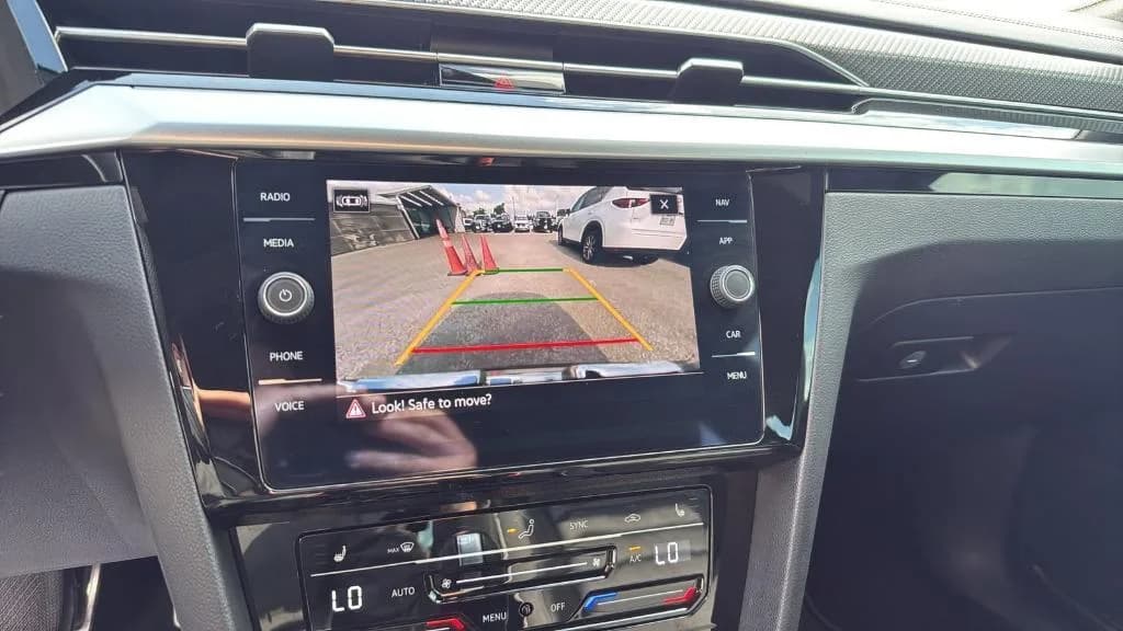 Volkswagen Arteon 2.0T SEL R-Line