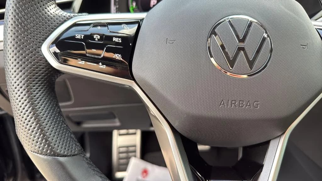 Volkswagen Arteon 2.0T SEL R-Line