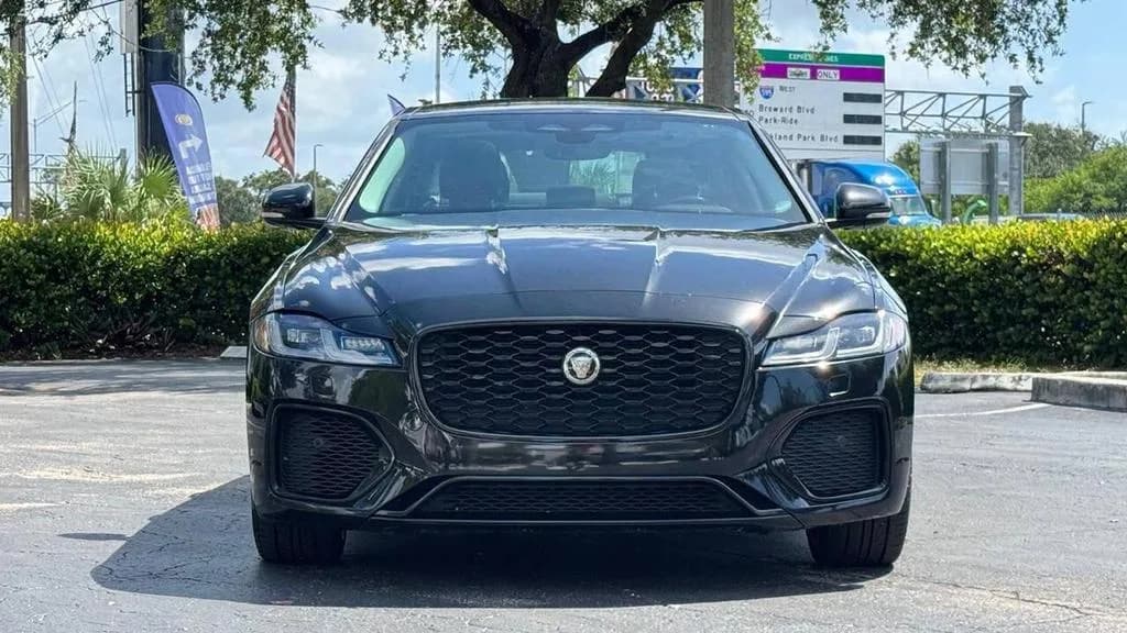 Jaguar Xf SE p250 automatic — фото 2