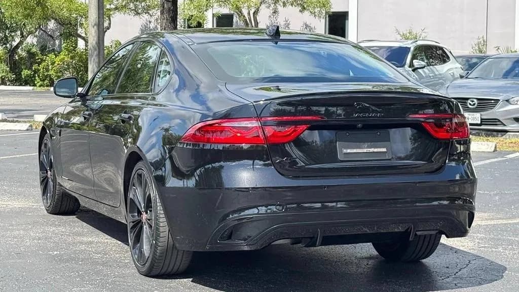 Jaguar Xf SE p250 automatic