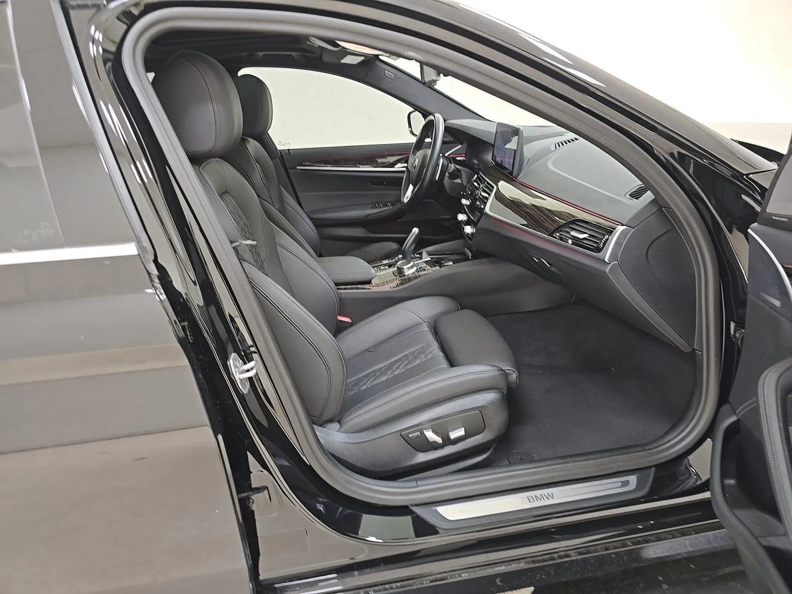 BMW 5 Series 530e