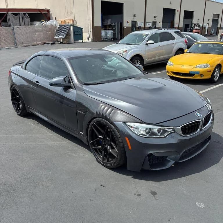 BMW M4 Base — фото 1