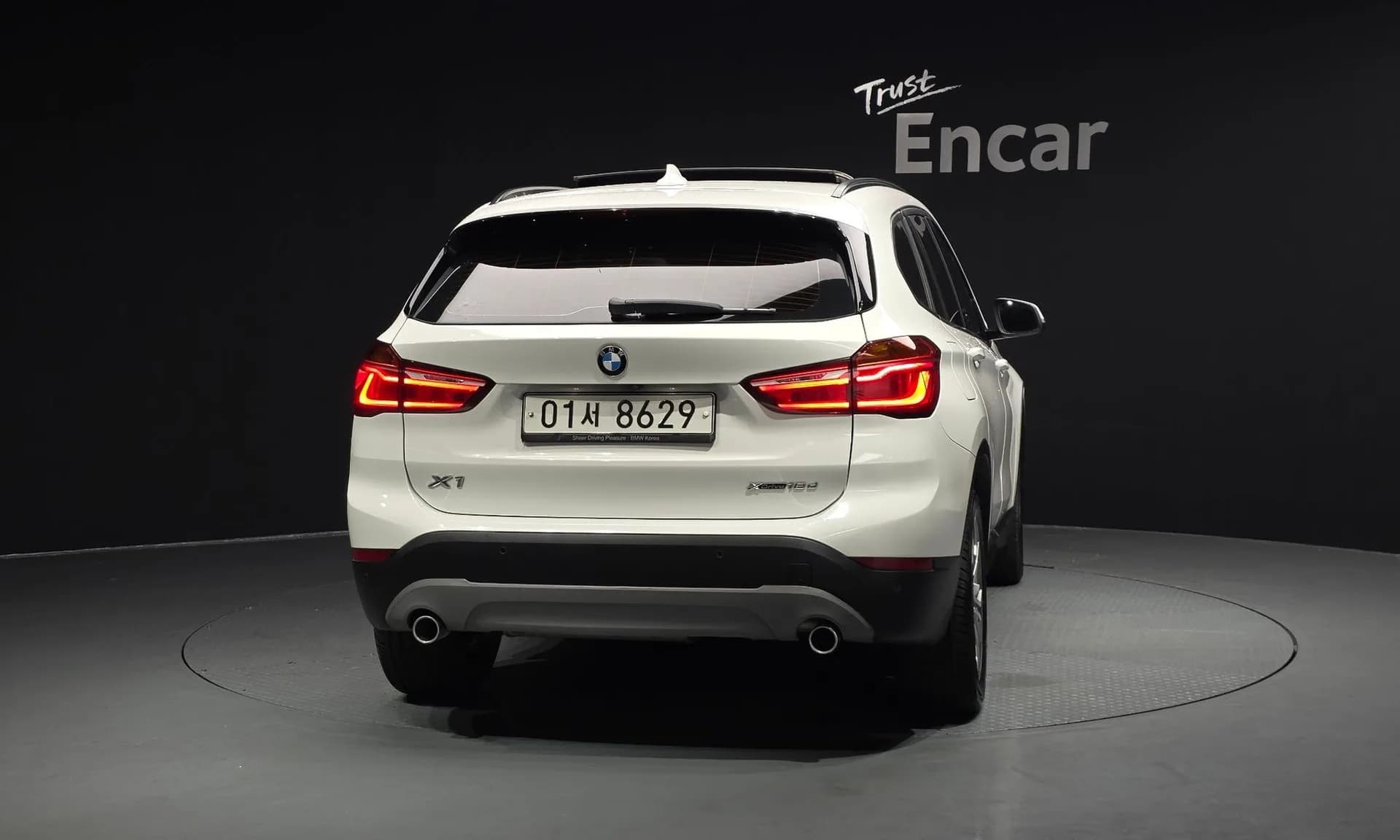 BMW X1 xDrive 18d — фото 4